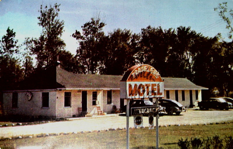 Travelers Motel - OLD POSTCARD (newer photo)